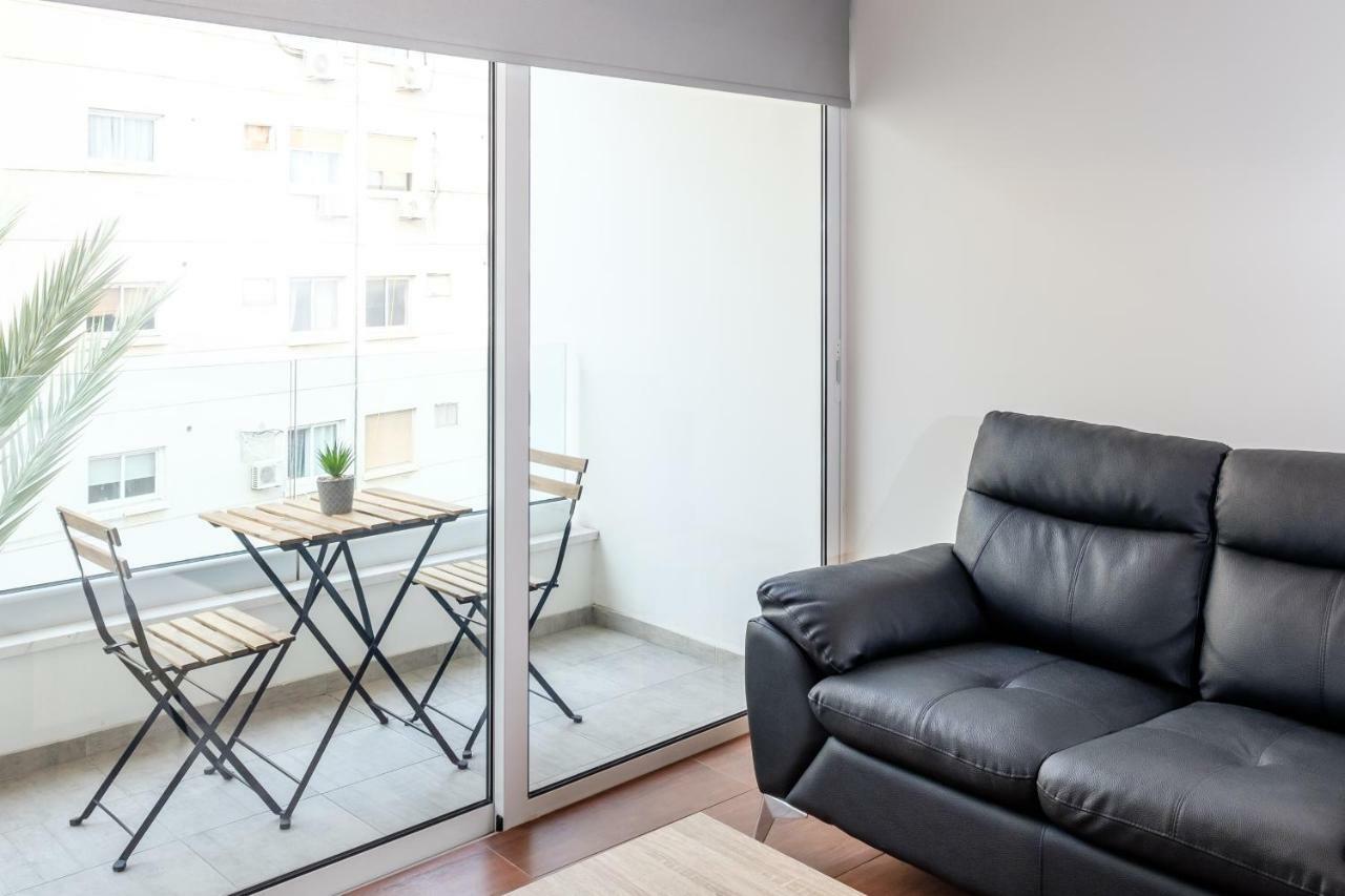 The Loft Studio Apartment Larnaca Ngoại thất bức ảnh